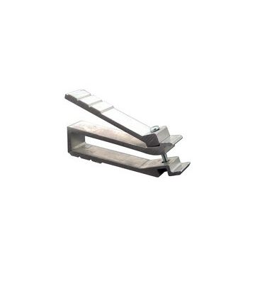 Cage nut-super tool for inserting cage nuts in 19 inch profiles